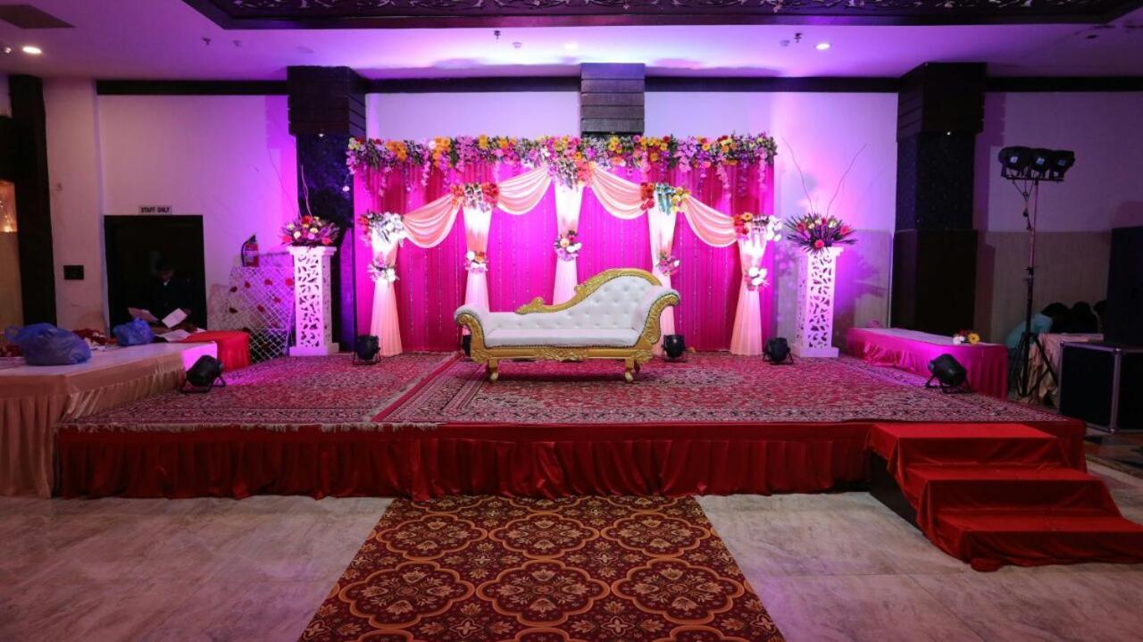 Vijay Paradise Lucknow Exterior photo